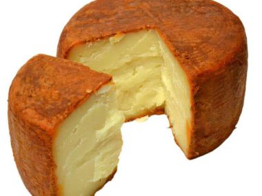 Formaggio ovicaprino affinato al peperoncino calabrese